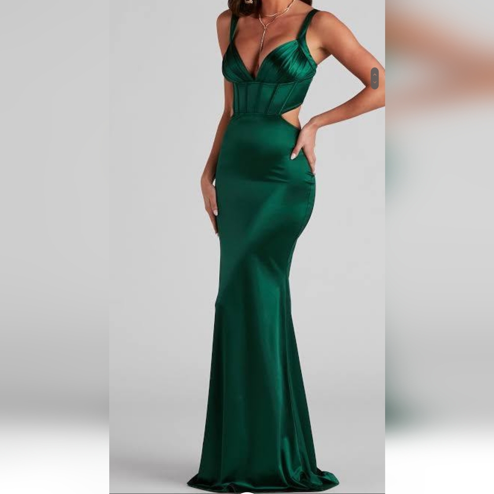 Windsor Green Formal Gown